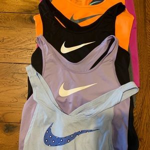 Lot of Nike tank tops. Size S and XS